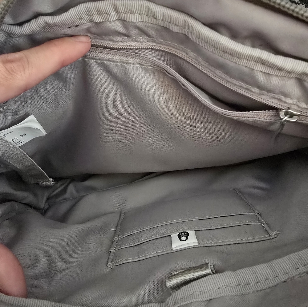 Baggallini Crossbody - image 2